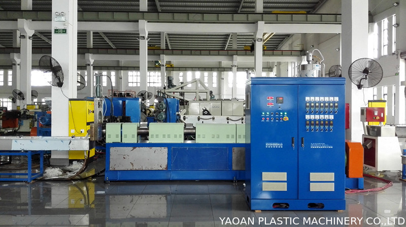 Nonwoven Fabric Recycling & Granular Making Machine, High capacity, Low Power Consumption